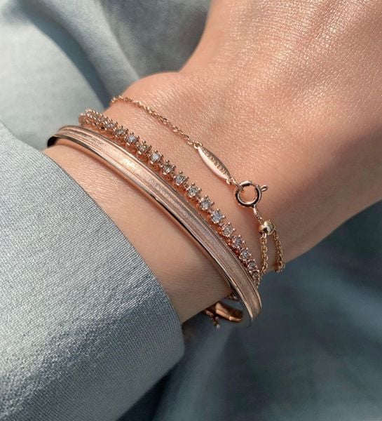 có nên đeo 3 vòng 1 tay không