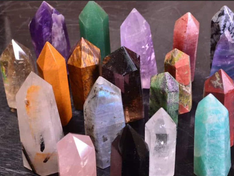 Đá thạch anh phong thủy là gì? Lựa chọn đá hợp tuổi và mệnh