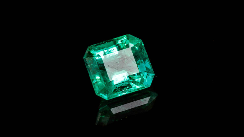 Ngọc lục bảo (Đá Emerald): Ý nghĩa - Công dụng - Giá thành