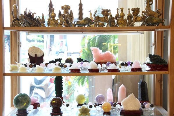 Trang trí phong thủy là xu hướng kinh doanh mang lại thu nhập và lợi nhuận cao cho chủ sở hữu.