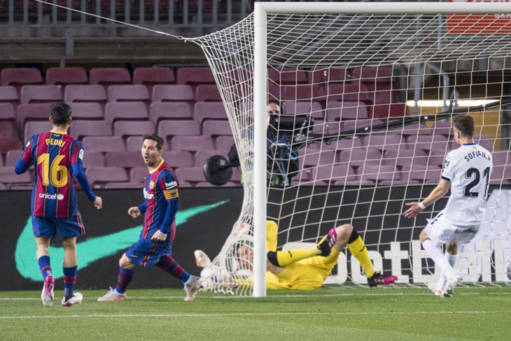 Khám Phá Poker Bóng Đá - Một Trải Nghiệm Thú Vị Trong Thế Giới Cá Cược