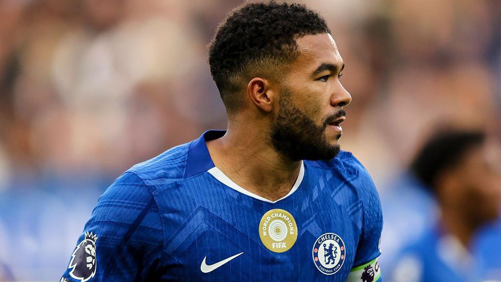 Chelsea news: Reece James withdraws from England squad - BBC Sport