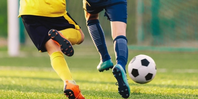 Văn hóa đá phủi và niềm đam mê sân cỏ nhân tạo