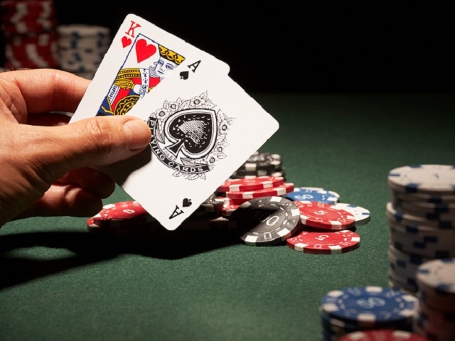 Downswing Poker Là Gì? Sự Khác Biệt Và Ảnh Hưởng Đến Người Chơi