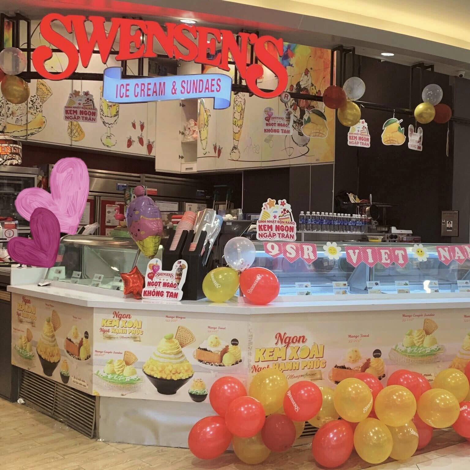 Không gian nổi bật của quán kem sài gòn Swensen’s