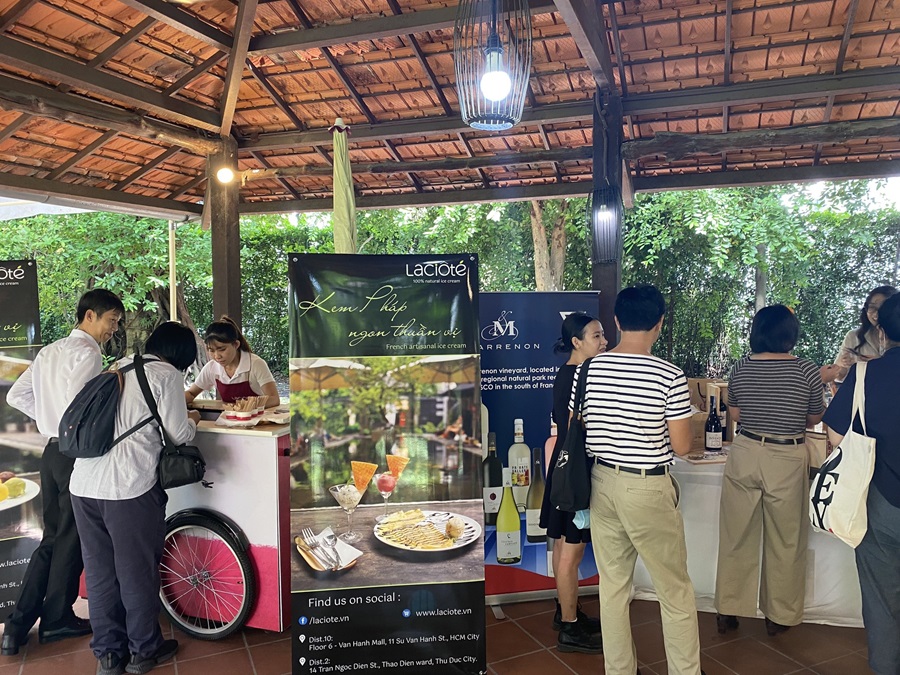Quán kem Sài Gòn Laciôté