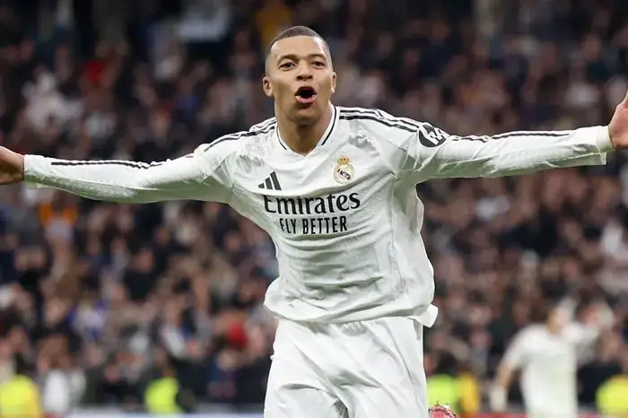 Chiếc Giày Vàng Châu Âu Là Gì? Tổng Hợp Toàn Diện Về Lịch Sử Và Quy Tắc - MỘT