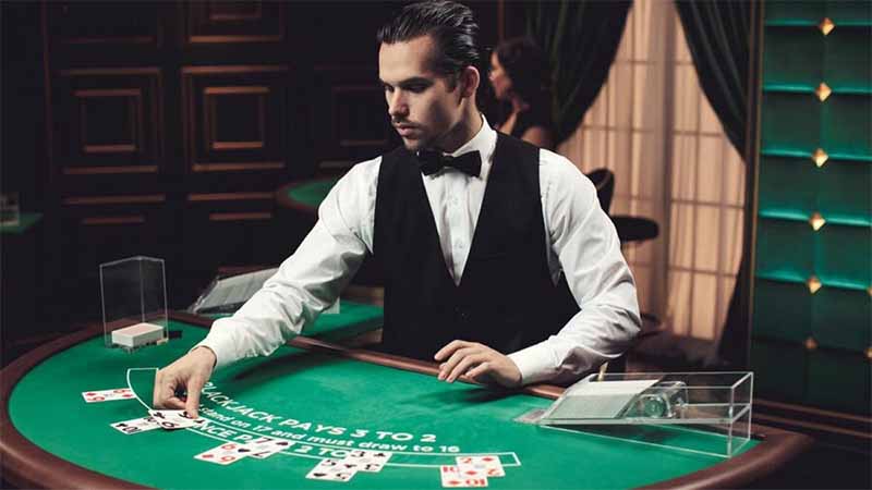 Nhiệm vụ điều phối và quản lý Pot của Dealer chuyên nghiệp